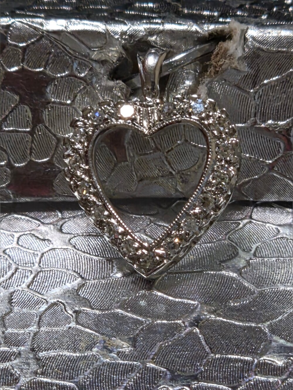 14k White Gold Single Round Genuine Diamond Heart Style Pendant .25ctw